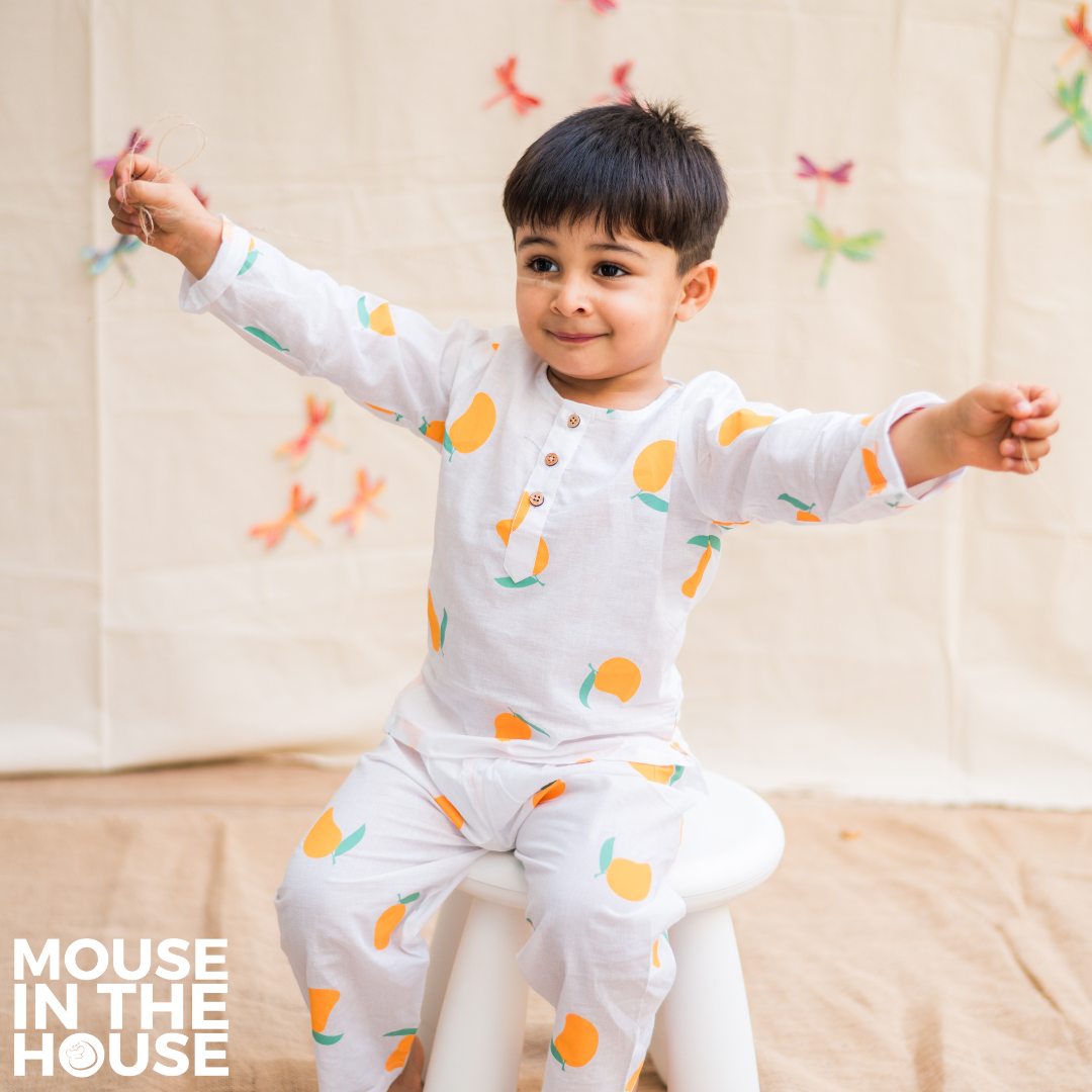 A Juicy Mango- Unisex Nightdress (White)