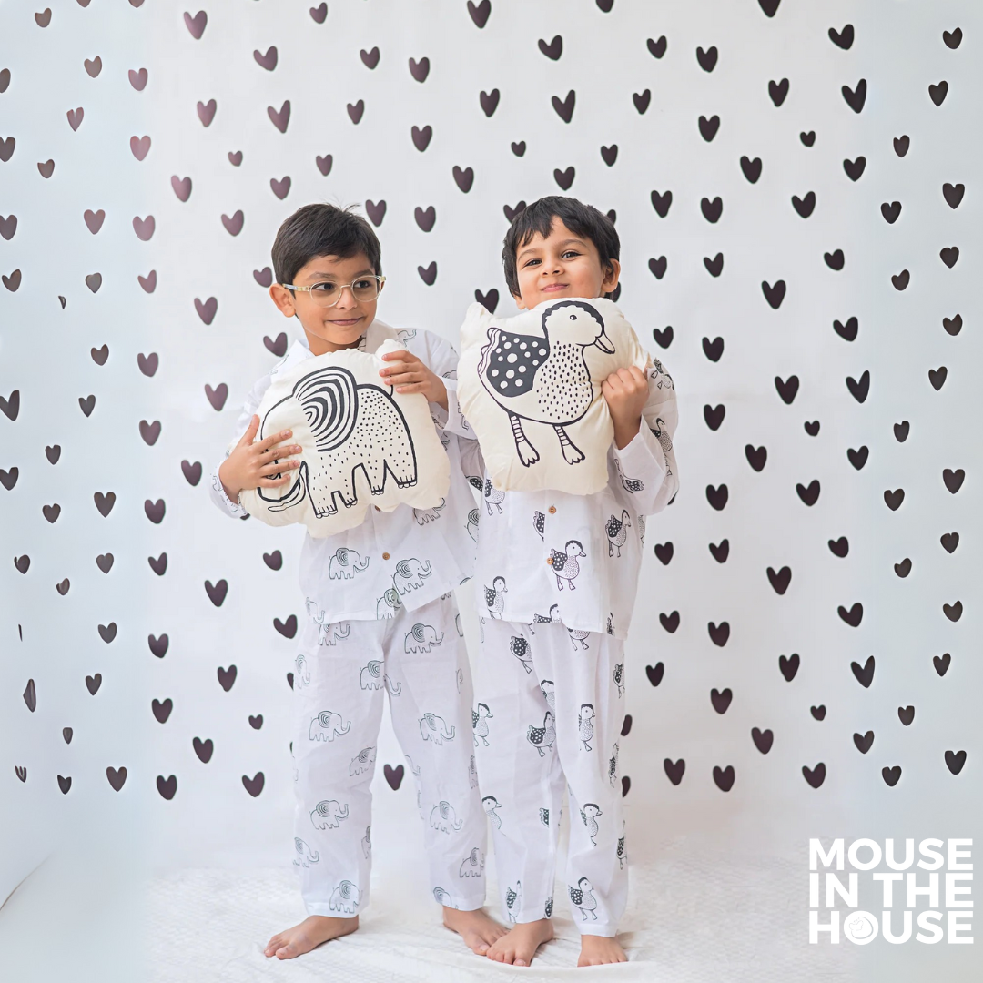 A Stomping Elephant- Unisex Nightdress