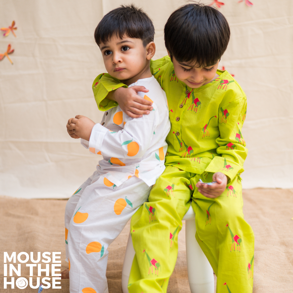 A Juicy Mango- Unisex Nightdress (White) thumbnail 2