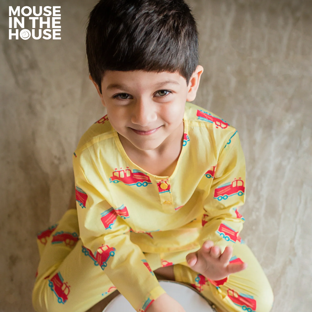 The Fighter Fire truck- Unisex Nightdress