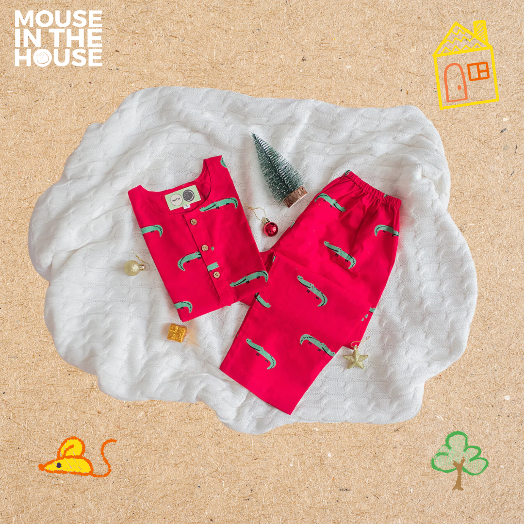 Crocodile - Unisex Red Nightdress