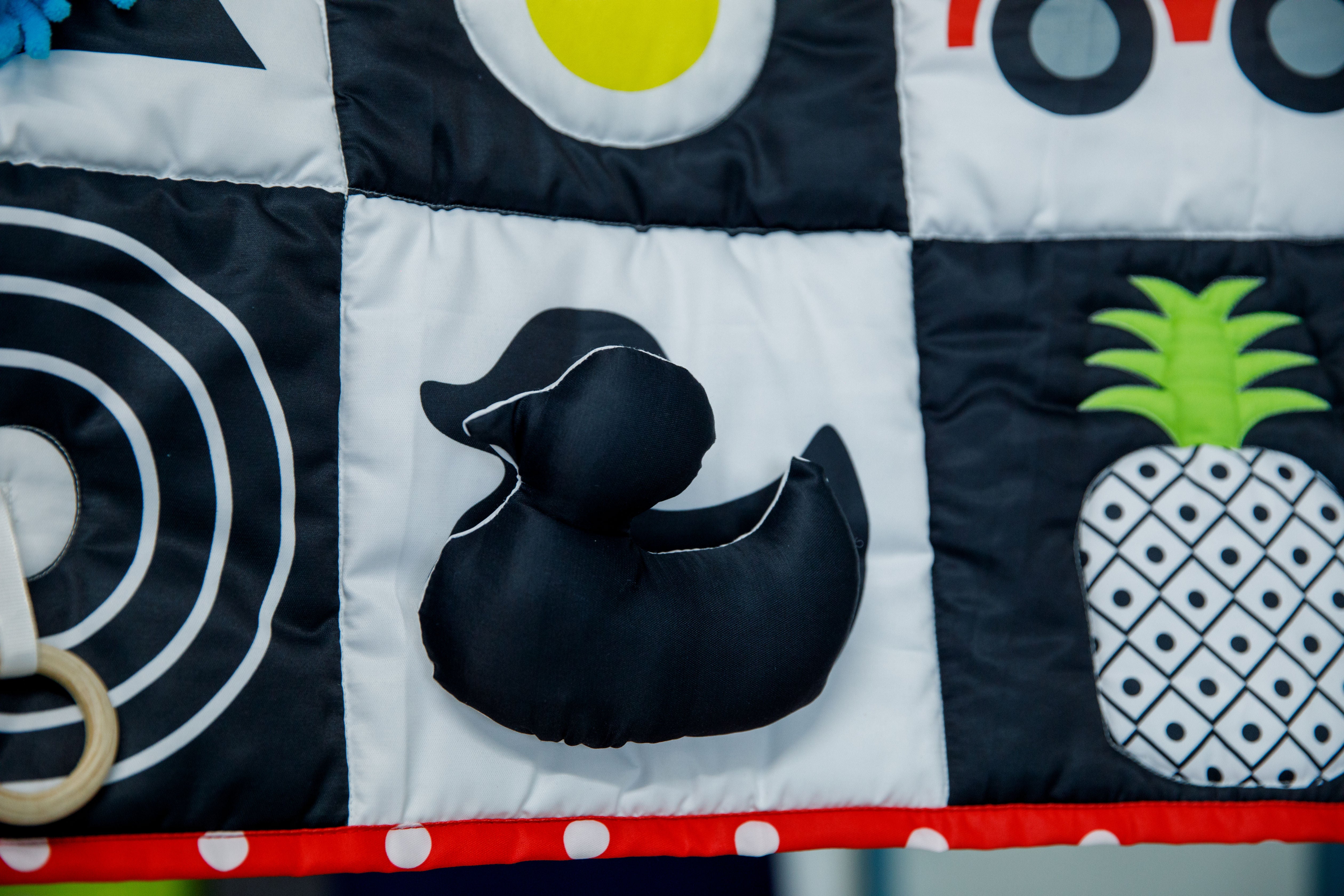 PRE ORDER | High Contrast Black & White Sensory Play Mat - 40x40 inches